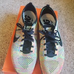 Nike flyknit multicolor racer 3.0